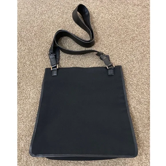 Gucci Nylon Messenger Bag - Picture 3 of 16